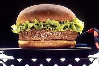 Representación y presentación clásica de una hamburguesa