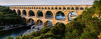 Vista general del Pont du Gard en Francia