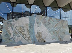 Arte mural en la Plaza Széll Kálmán
