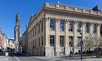 Palacio de los Estados de Artois y el Campanario