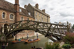Puente Matemático sobre el río Cam