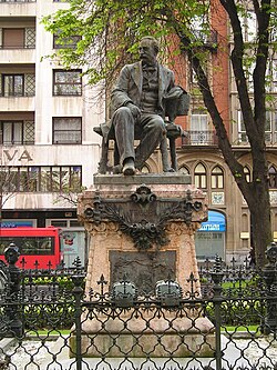 Monumento a Antonio Trueba en los Jardines de Albia de Bilbao