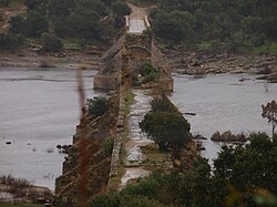 Puente de Ajuda sobre el río Guadiana