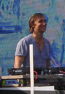 David Guetta durante la época de lanzamiento de su álbum Pop Life
