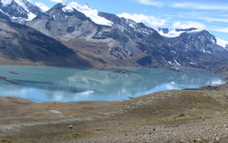 Laguna Suches y afluentes cordilleranos