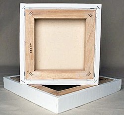 Lienzo estriado con textura visible