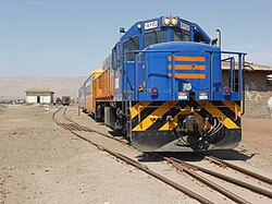 Locomotora General Electric en el Ferrocarril Arica-La Paz en Chile.