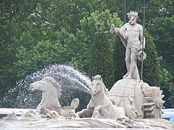 Fuente monumental de Neptuno en Madrid.