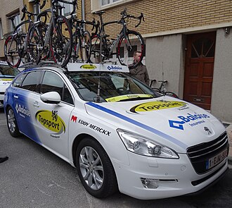 Vehículos de apoyo del equipo ciclista