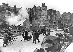 Daños por bombardeos en Londres