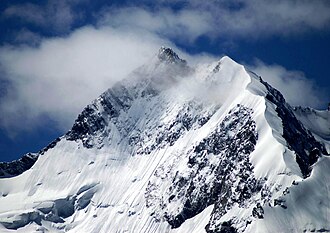 Piz Bernina en los Alpes