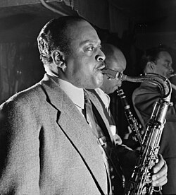 Retrato fotográfico y datos biográficos de Ben Webster