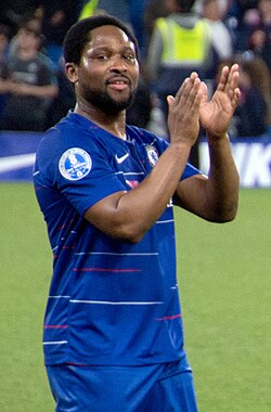 Retrato de Celestine Babayaro