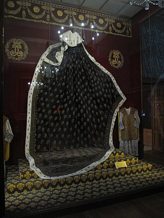 Manto ceremonial utilizado en la coronación