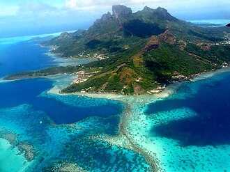 Vista aérea de la isla de Bora Bora