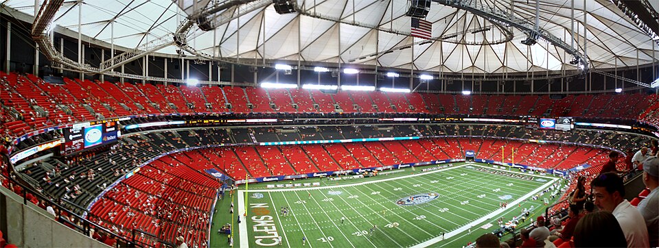 Panorámica interior del Georgia Dome durante un evento.