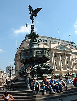 Fuente memorial de Piccadilly Circus y la estatua