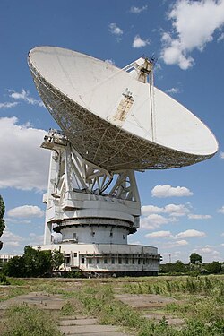 Radiotelescopio Yevpatoria RT-70 ubicado en Crimea, Rusia.