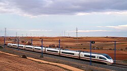Tren S-103 de Renfe en un servicio comercial