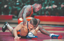 Representación gráfica de un combate de lucha libre olímpica