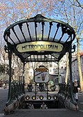 Decoración ornamental representativa del estilo art nouveau