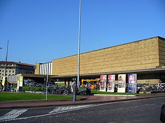 Exterior de la estación de tren de Florencia