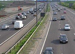 La autopista M25 en dirección sur cerca del Aeropuerto de Heathrow