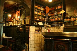 Interior de la Taberna de Antonio Sánchez en Madrid