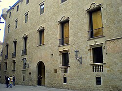 Vista exterior del Palacio del Lugarteniente en Barcelona