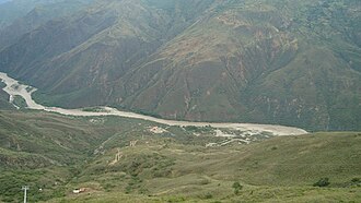 Teleférico cruzando el cañón