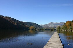 El lago Chambon de origen volcánico