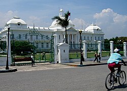 Palacio Presidencial de Haití antes del sismo de 2010