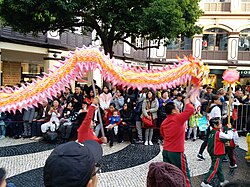 Desfile conmemorativo en Macao, Ciudad Latina