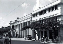 Edificios en el puerto fluvial de Girardot en 1949