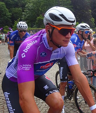 Ciclistas durante la Vuelta a Bélgica 2023