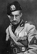 Fotografía histórica relacionada con el liderazgo y secretarios del PNF