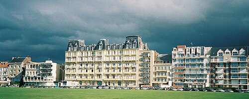 Frente de mar en el boulevard de Verdun