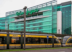 Instalaciones de El Corte Inglés en Vila Nova de Gaia, Portugal.
