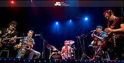 Fotografía de archivo que muestra a los integrantes de la banda de rock portuguesa Xutos & Pontapés.