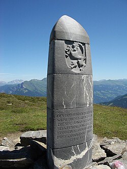 Monumento Dreibündenstein