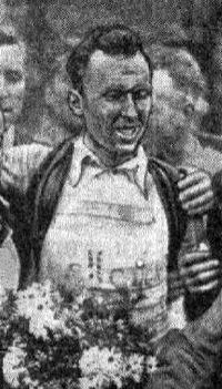 Retrato fotográfico e información biográfica de Maurice Desimpelaere