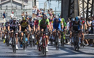 Competidores de la Vuelta a España en el inicio de la prueba