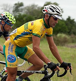 Retrato del ciclista Néstor Pías