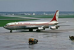 Varios modelos históricos de Boeing 707 de distintas aerolíneas internacionales