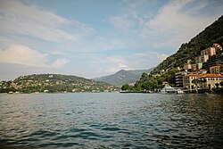 Vista panorámica del lago de Como