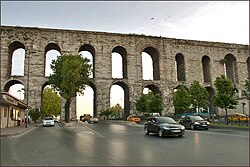 Acueducto romano de Valente