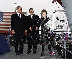 Ceremonia de botadura del buque