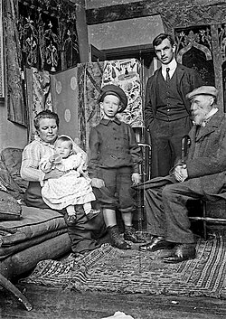 La familia de Auguste Renoir en París
