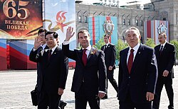 Hu Jintao junto a Dmitri Medvédev y Nursultán Nazarbáyev