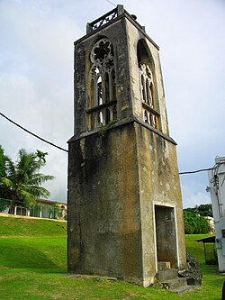 Campanario Cristo Rey, vestigio de la presencia española en las islas.
